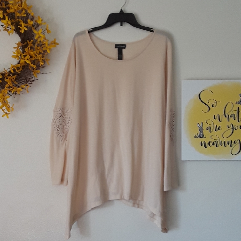 Long Sleeved Blouse with Beautiful elbow Applique